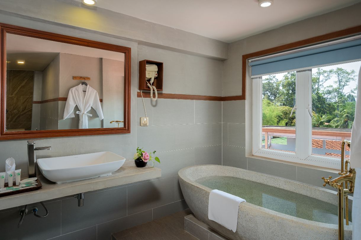 Sala Siem Reap Hotel - Cabana Suite, Balcony, Bathtub, City View - Sala Siem Reap Hotel